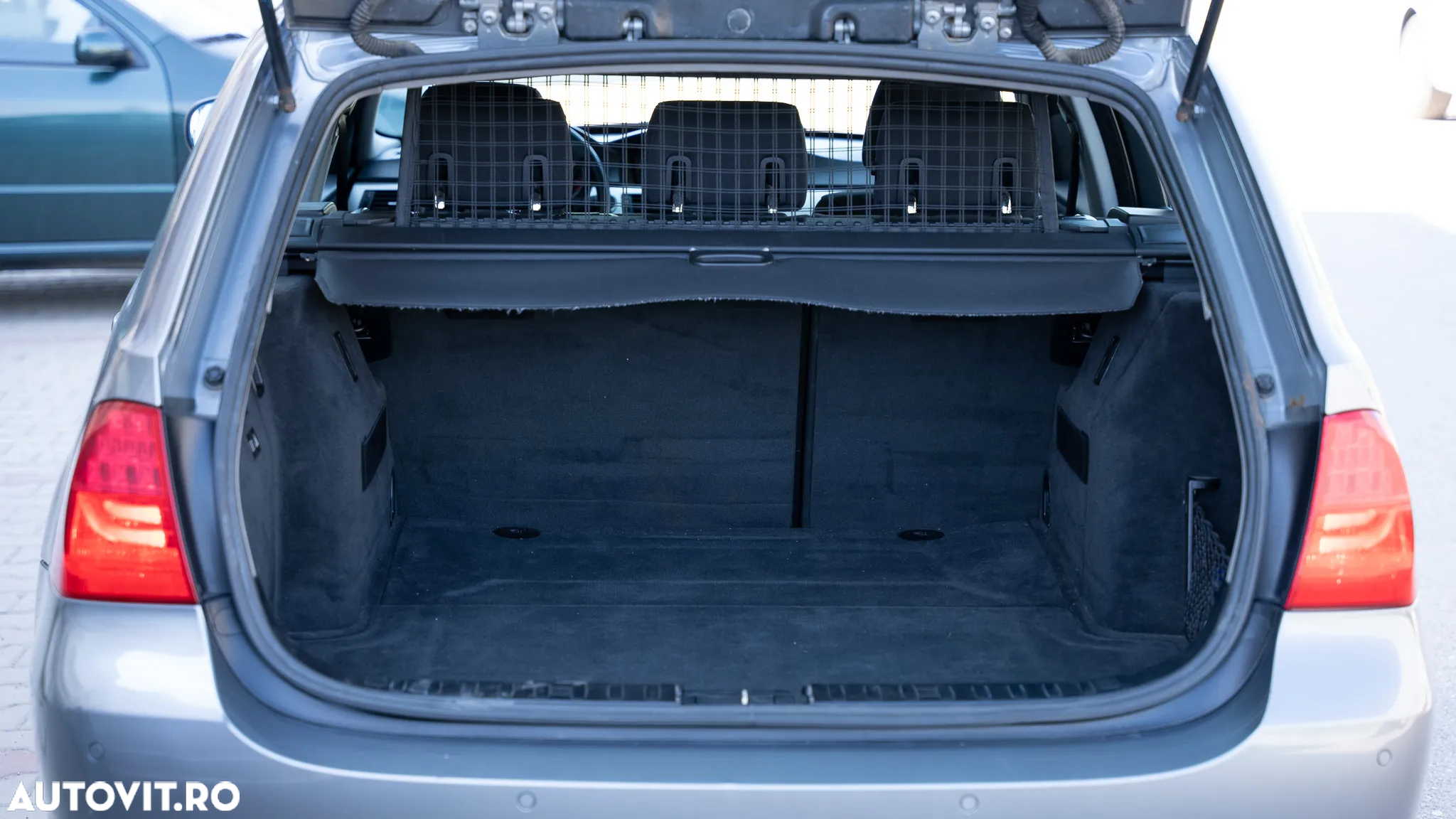 BMW Seria 3 318d - 13