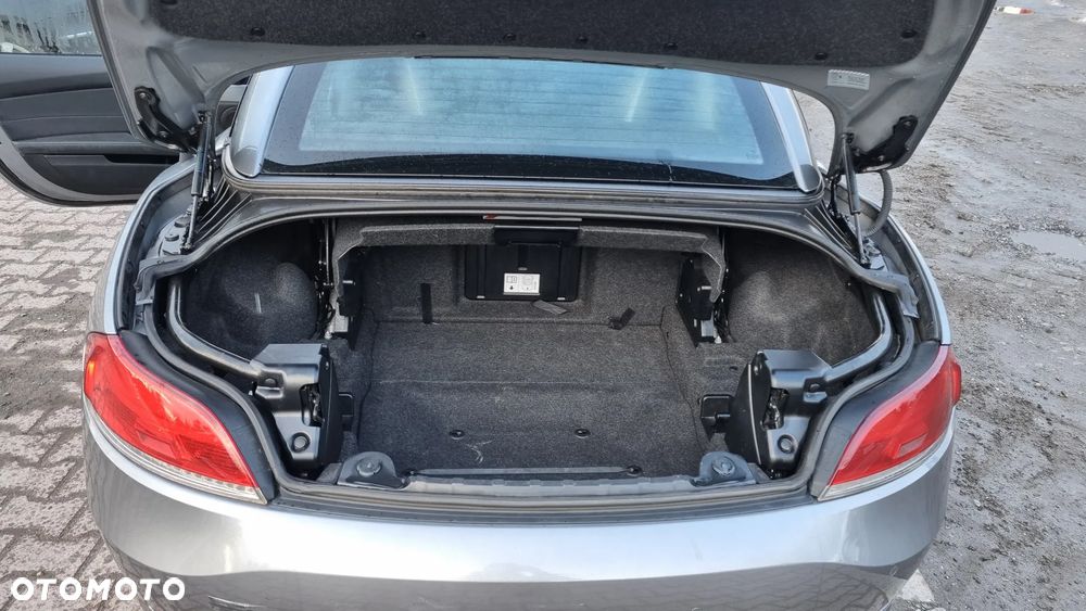 BMW Z4 sDrive30i - 33