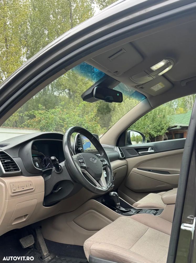 Hyundai Tucson 2.0 CRDI 4WD 8AT Premium - 3