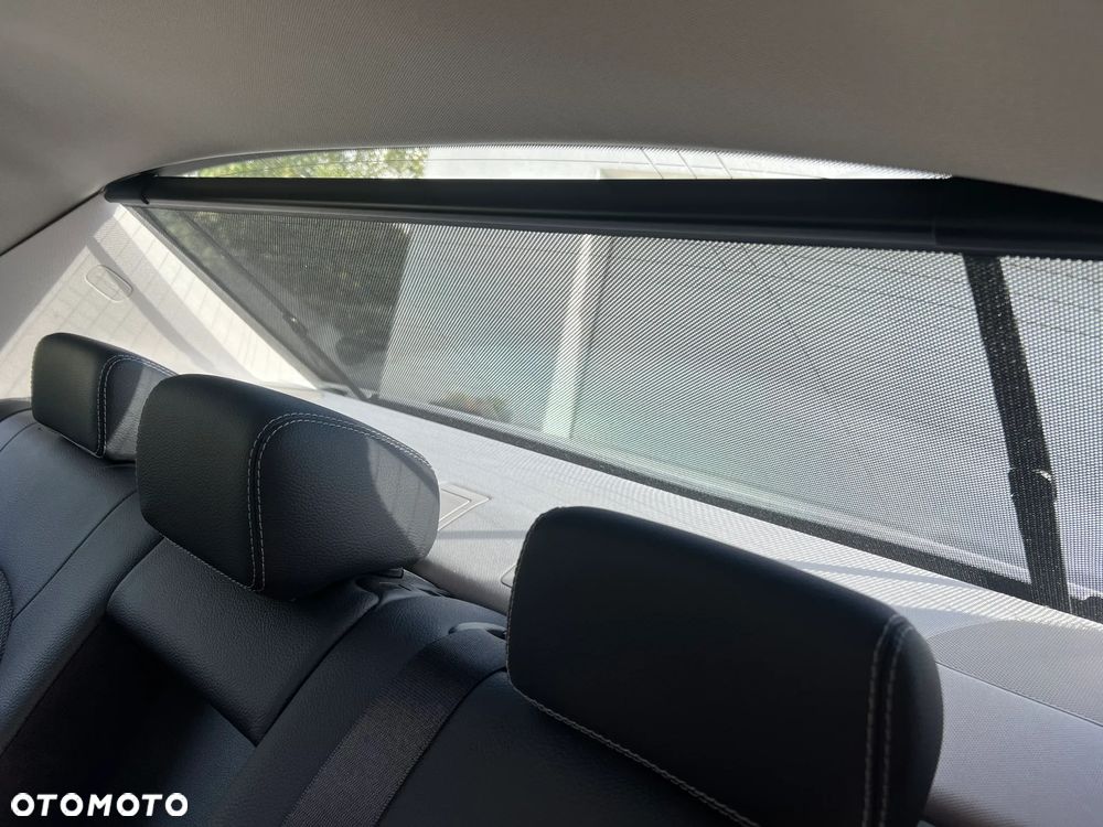 Mercedes-Benz Klasa C 180 7G-TRONIC - 13