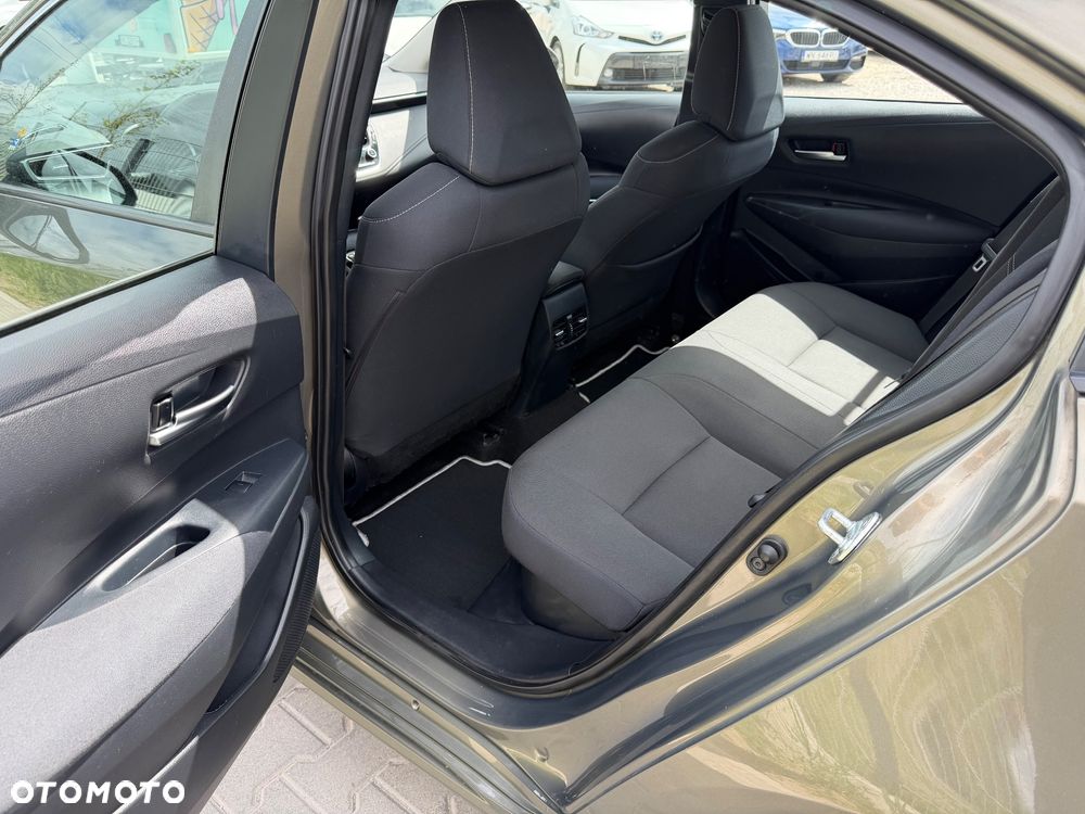 Toyota Corolla 1.8 Hybrid Comfort - 24