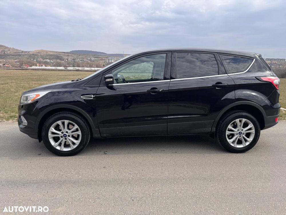 Ford Kuga 1.5 TDCi 2x4 Aut. Trend - 4