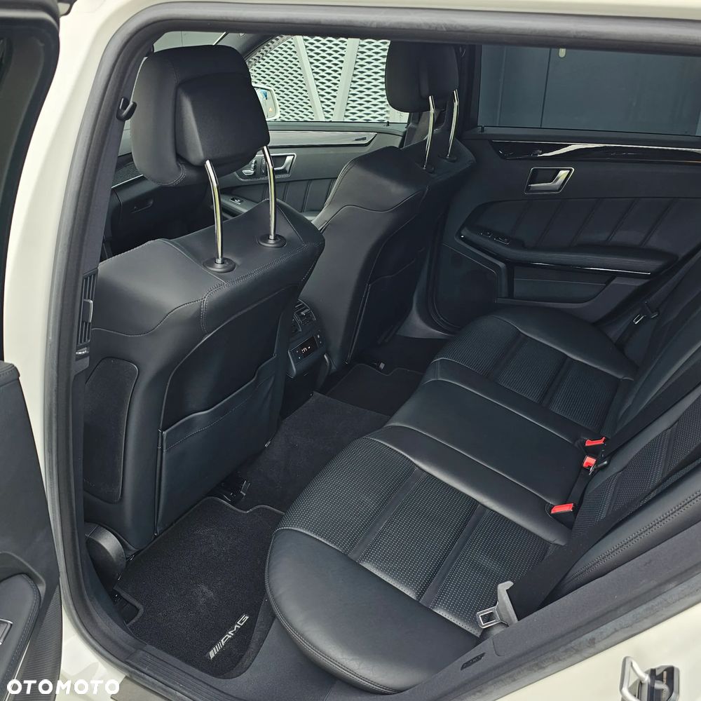 Mercedes-Benz Klasa E 63 AMG 4Matic AMG Speedshift MCT - 34