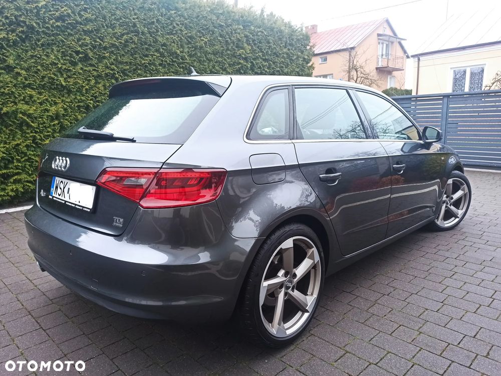 Audi A3 Sportback 2.0 TDI (clean diesel) quattro S line Sportpaket - 14