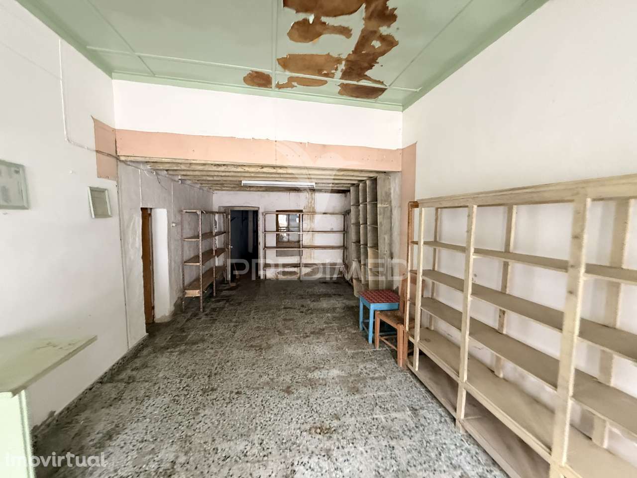 Moradia em banda com logradouro no centro histórico de Cuba - Grande imagem: 4/18