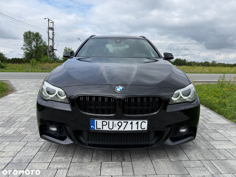 BMW Seria 5 525d Sport-Aut Luxury Line - 1