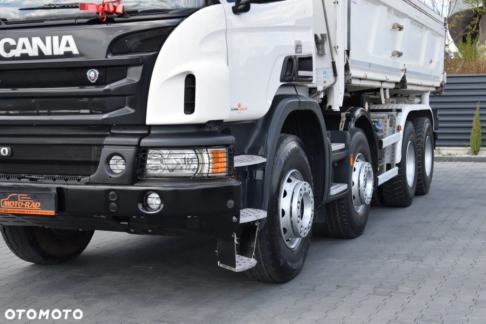 Scania P410 / 8x4 / EURO 6 / WYWROTKA / HYDROBURTA / AUTOMAT / KAMERA COFANIA / NAWIGACJA / HAK / NISKI PRZEBIEG / 2016 / SERWISOWANY / SPROWADZONY - 9