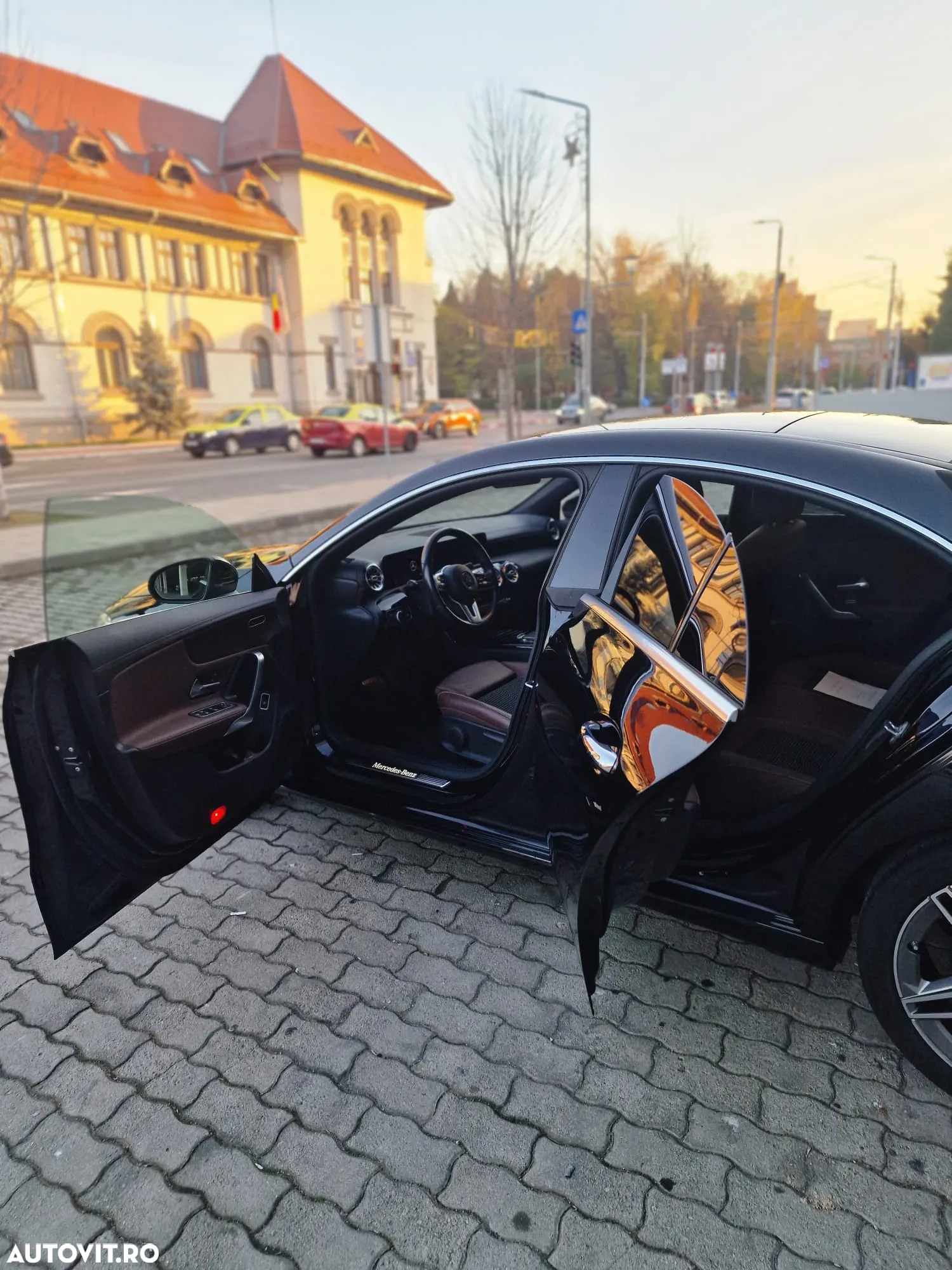 Mercedes-Benz CLA 220 4Matic 7G-DCT AMG Line - 7