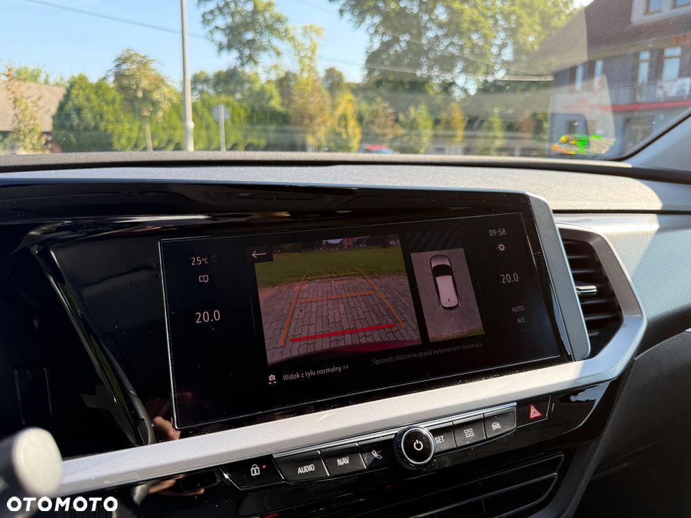 Opel Grandland X 1.2 T GPF Design&Tech S&S - 34