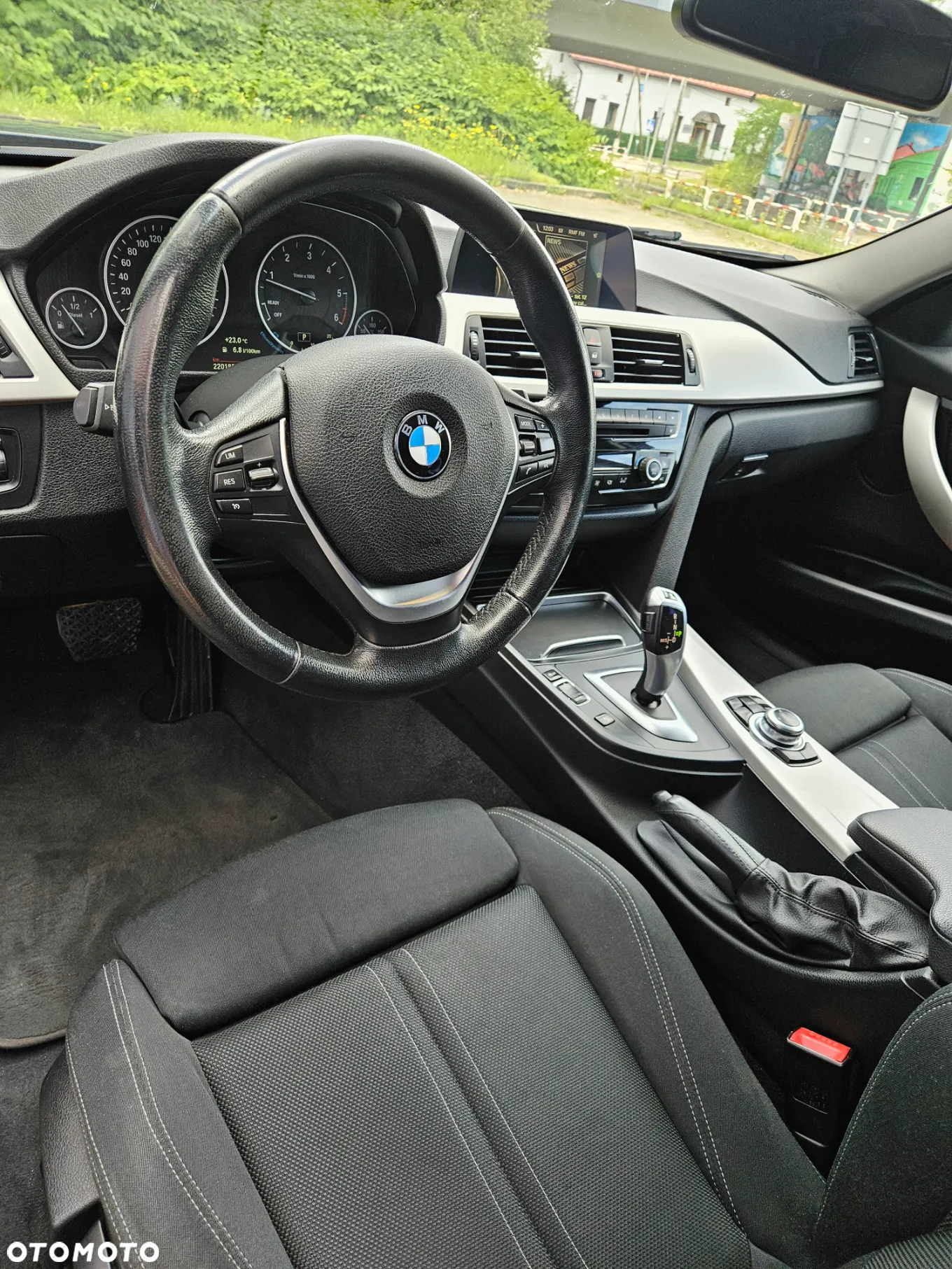 BMW Seria 3 320d - 13