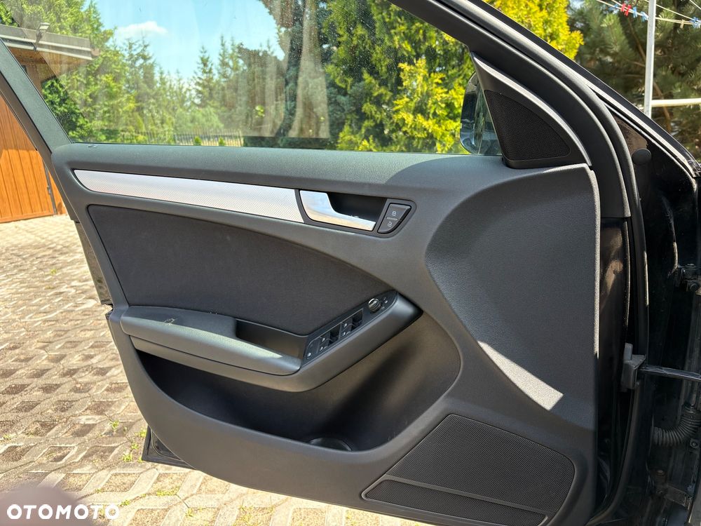 Audi A4 Avant 2.0 TDI e DPF Ambiente - 16