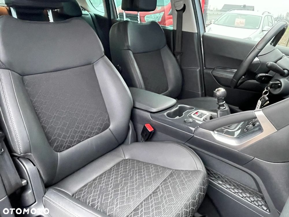 Peugeot 3008 HDi FAP 150 Platinum - 18