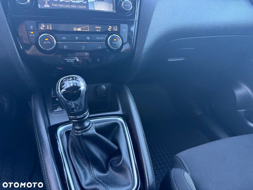 Nissan Qashqai 1.6 DCi 4x4 N-Connecta EU6 - 21