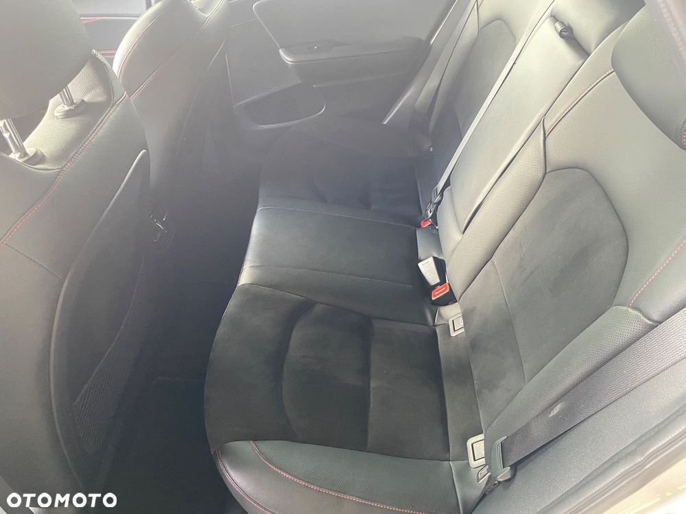 Kia Ceed 1.6 T-GDI GT DCT - 10