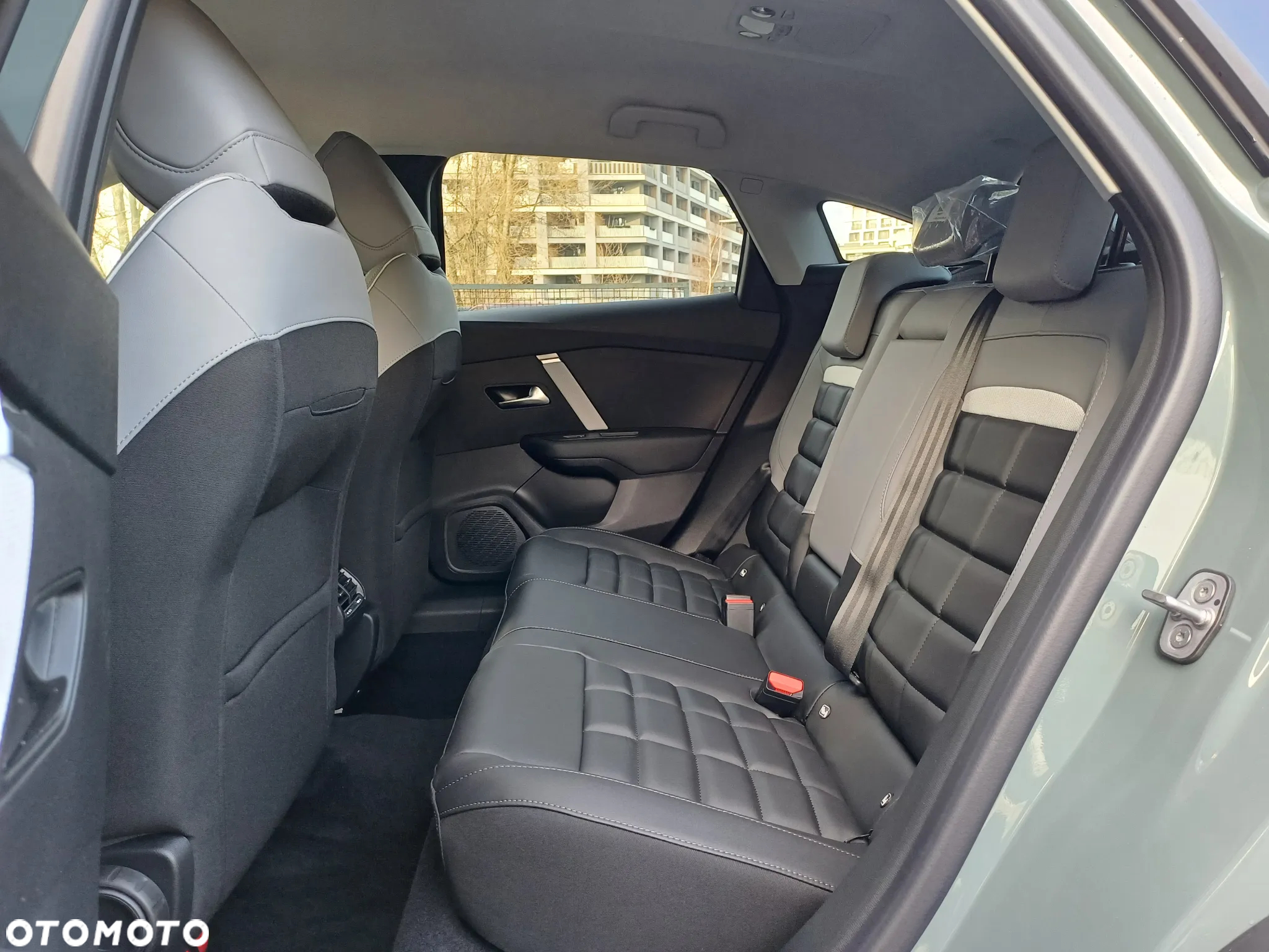 Citroën C4 e-C4 EV156 54kWh Max - 14