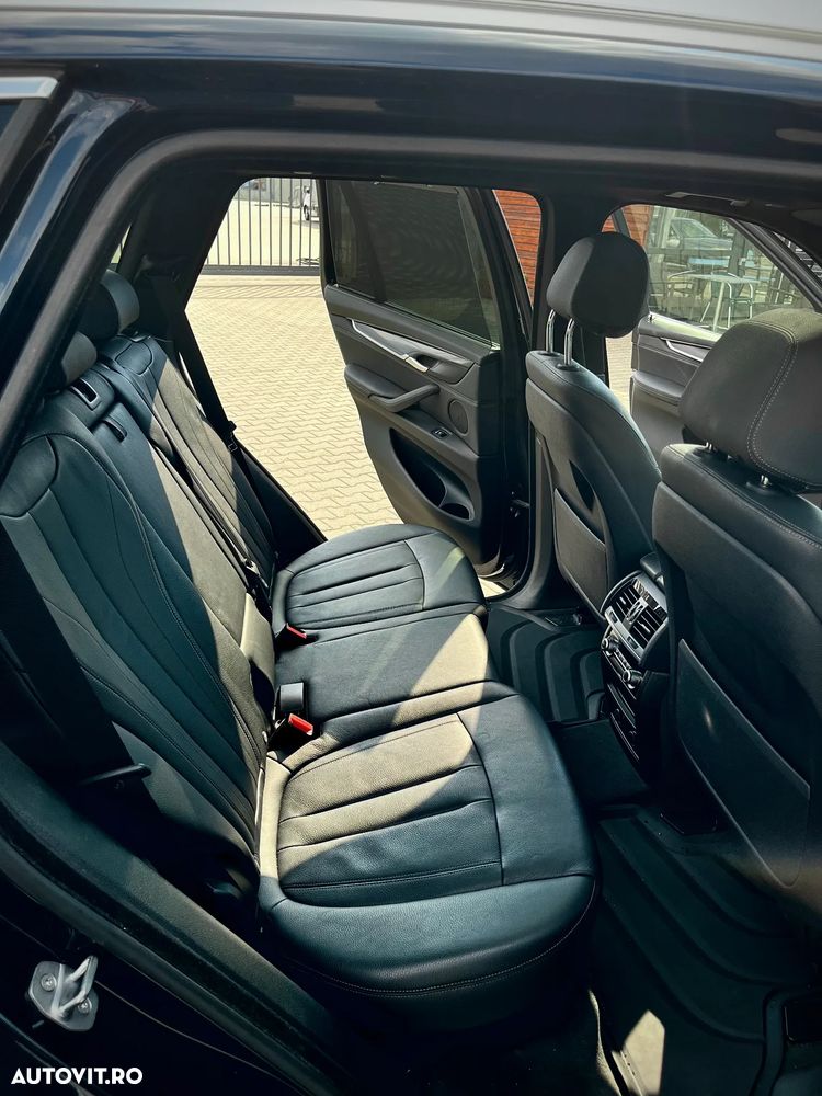 BMW X5 xDrive35i - 12