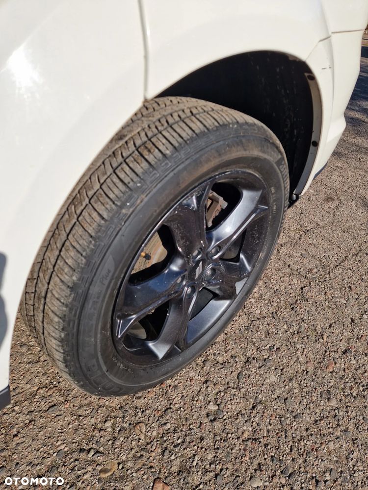 Dodge Journey - 12