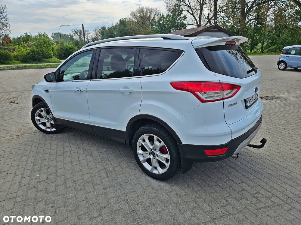 Ford Kuga 1.6 EcoBoost 2x4 Titanium - 25