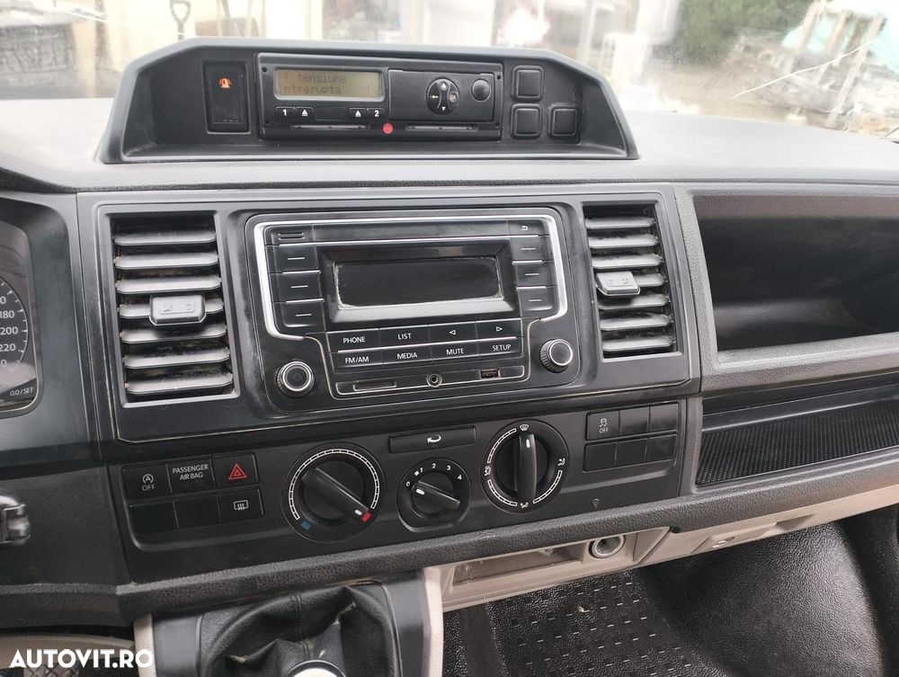 Volkswagen Transporter - 7