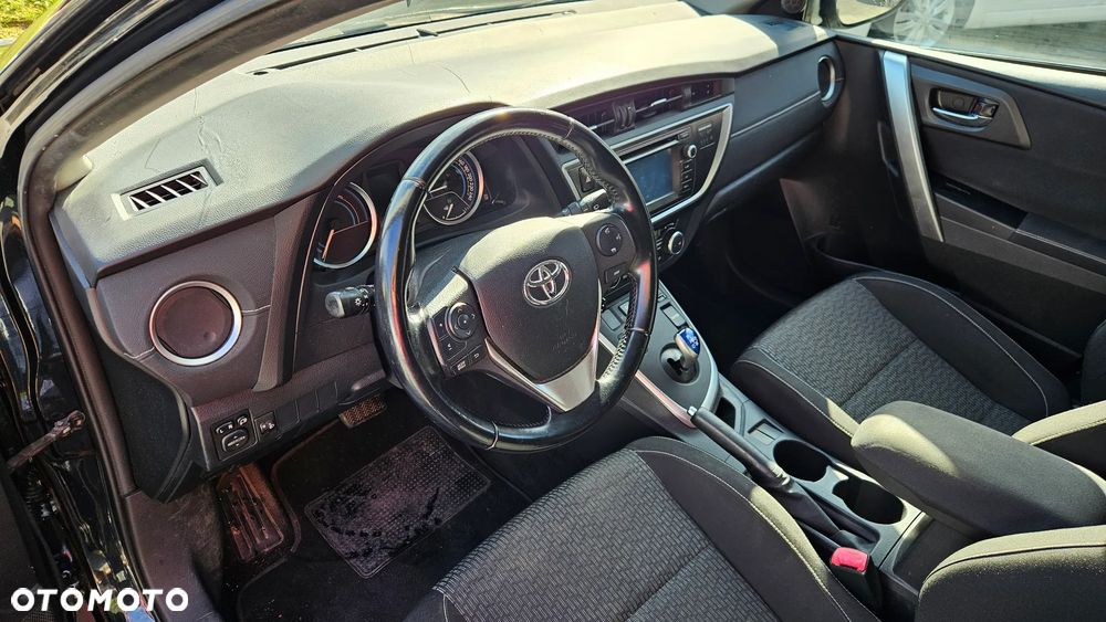 Toyota Auris 1.8 HSD Luna - 21