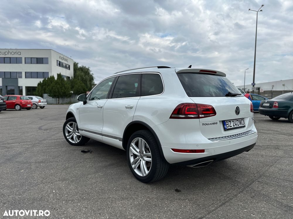 Volkswagen Touareg 3.0 V6 TDI BMT - 3