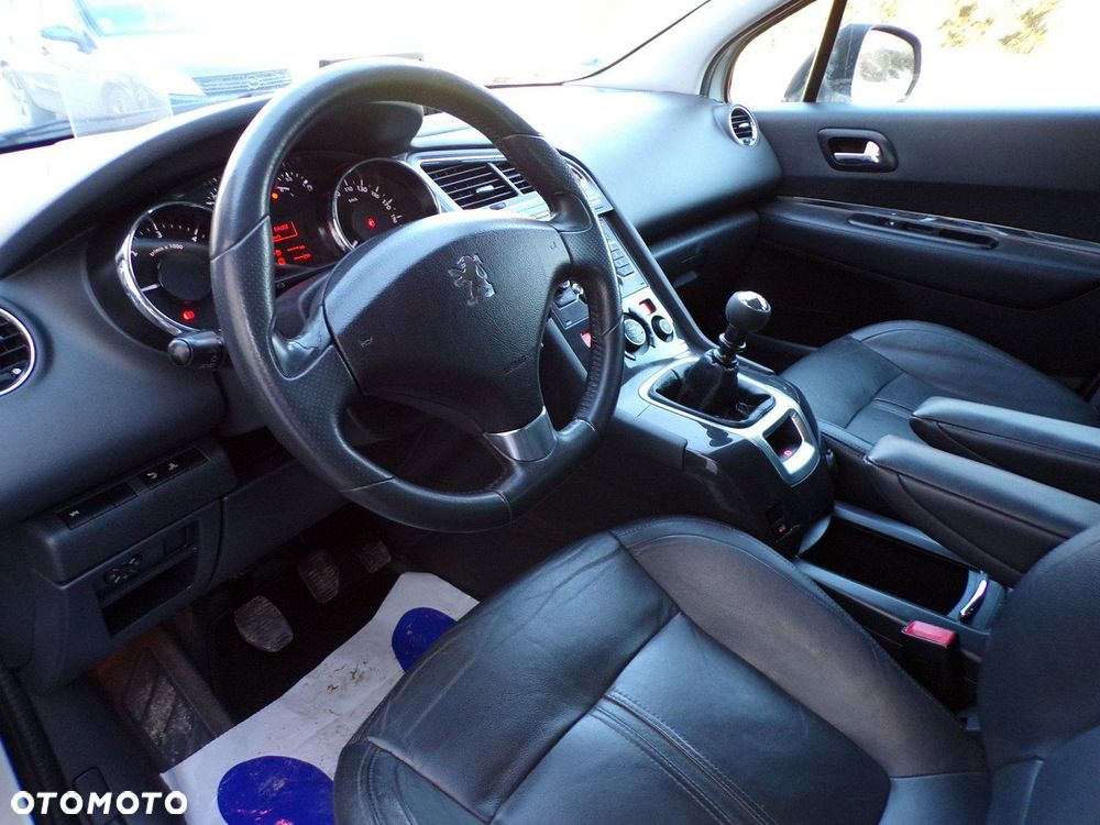 Peugeot 5008 - 29