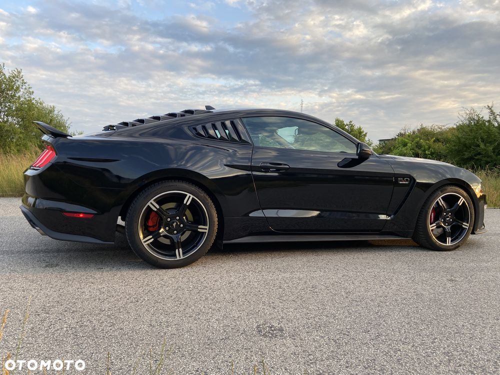 Ford Mustang - 5