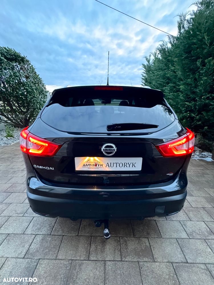 Nissan Qashqai 1.6 DCI Xtronic TEKNA - 3