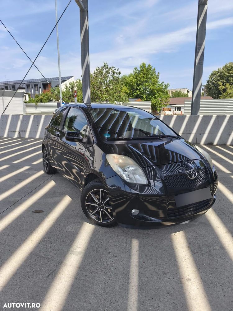 Toyota Yaris 1.3 Aut Sol - 3