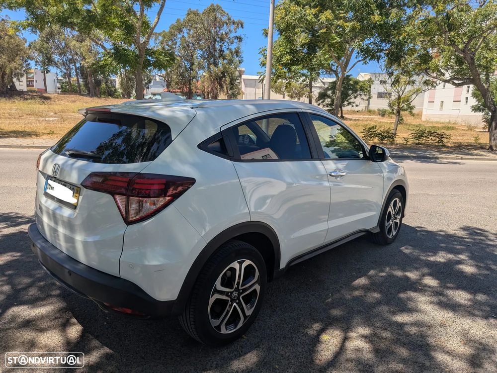 Honda HR-V 1.5 i-VTEC Executive CVT - 25