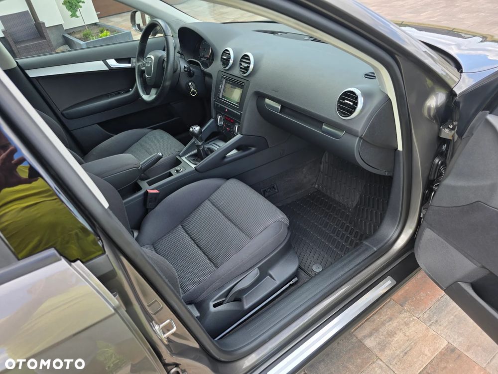 Audi A3 Sportback 2.0 TDI Ambiente - 7