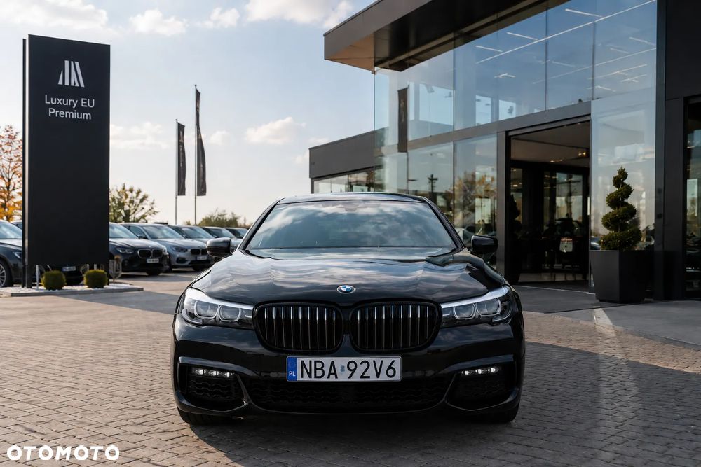 BMW Seria 7 740i - 2