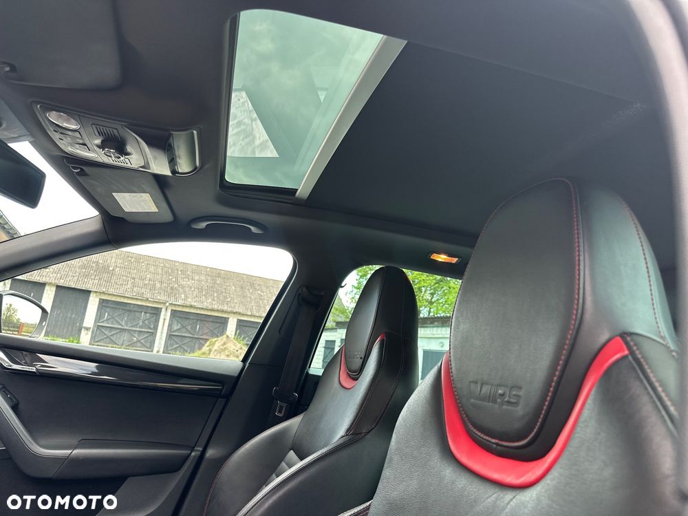 Skoda Octavia 2.0 TSI (Green tec) DSG RS - 17