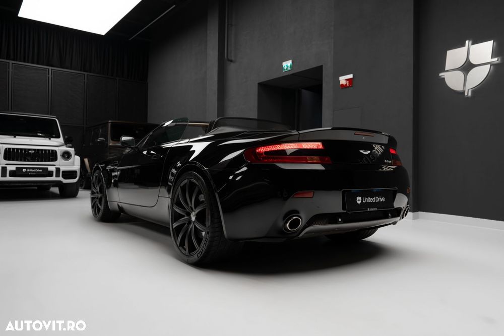 Aston Martin V8 Vantage - 14