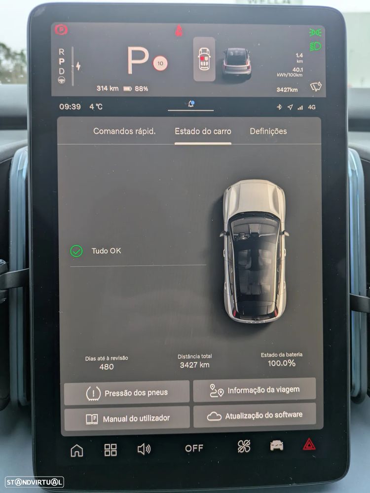 Volvo EX30 Single Motor Extended Range RWD Ultra - 25