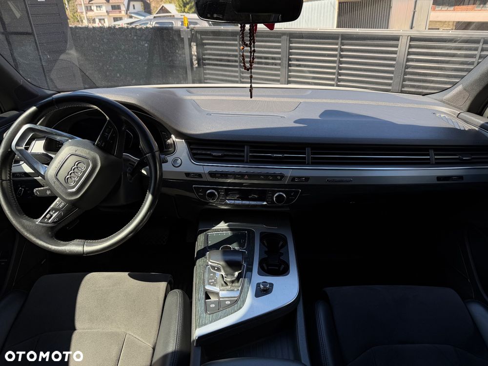 Audi Q7 - 8