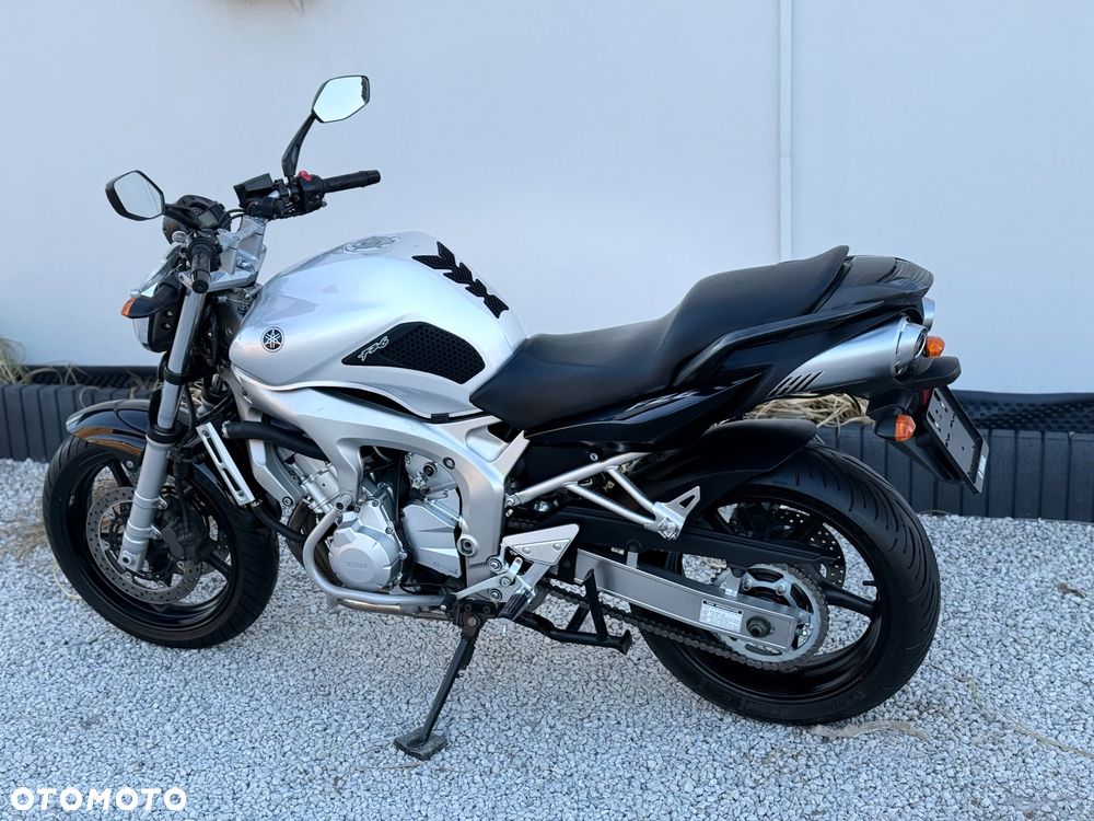 Yamaha FZ6 - 7