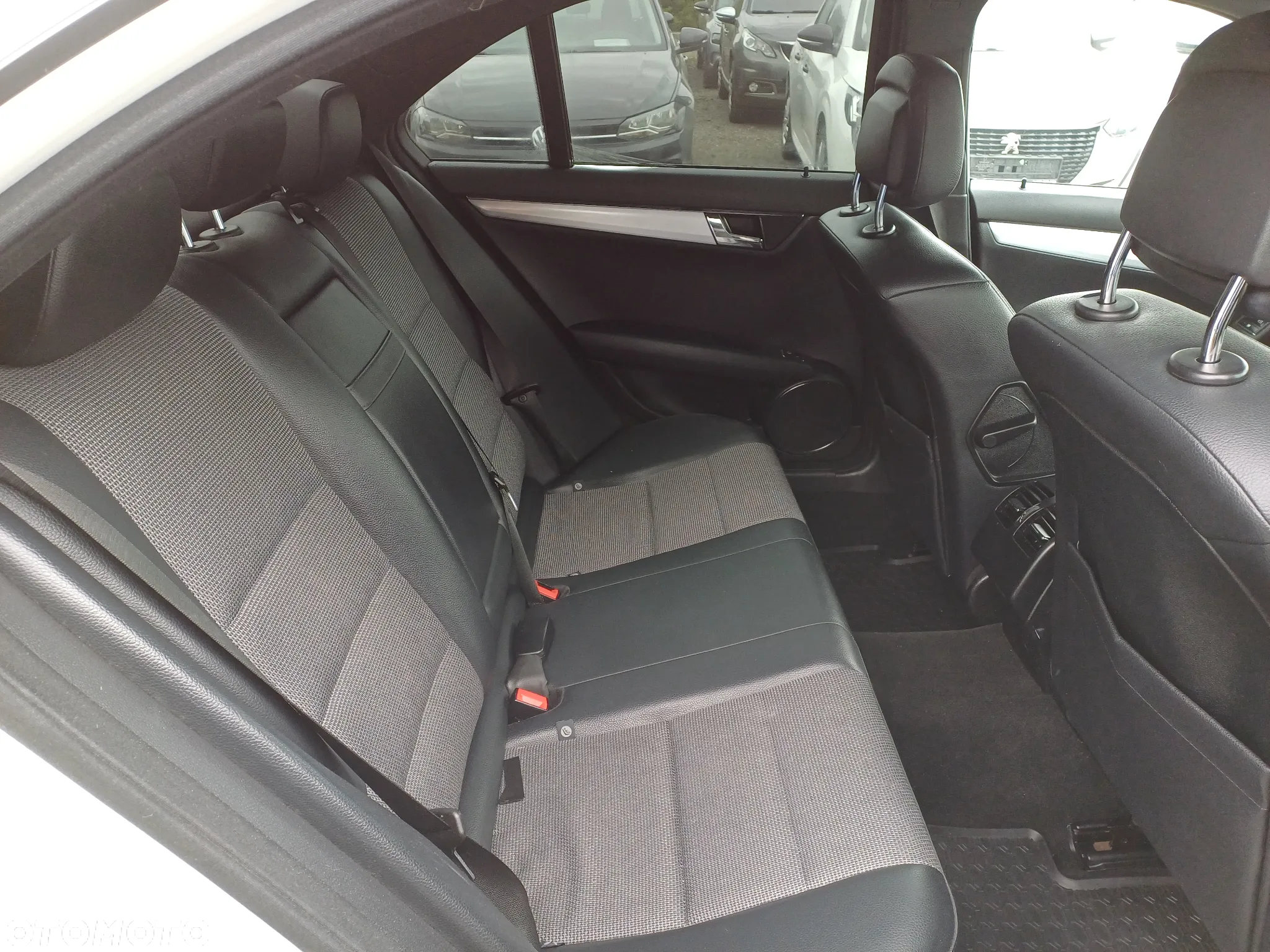Mercedes-Benz Klasa C 230 Avantgarde - 11