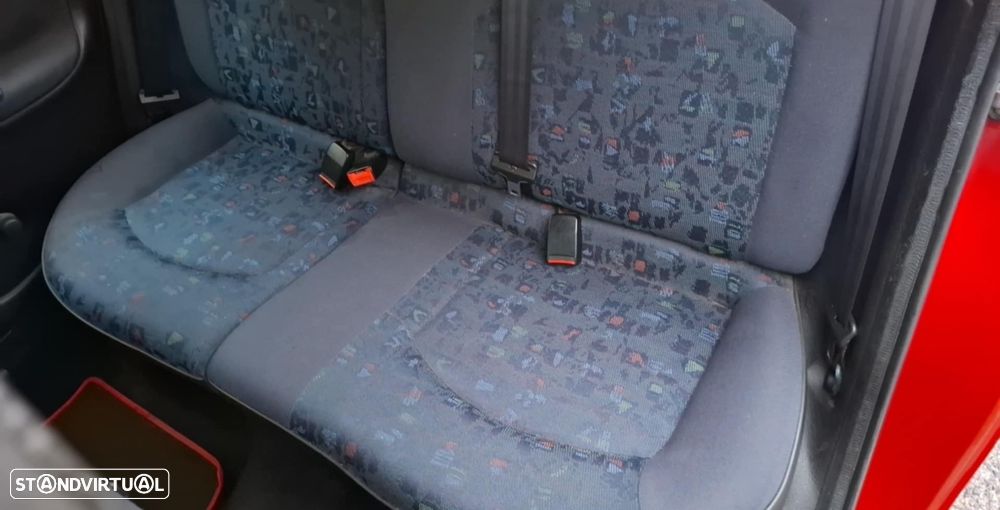 Peugeot 206 1.1 XR - 12