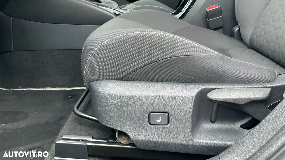 Toyota Corolla 1.8 HSD Dynamic - 31