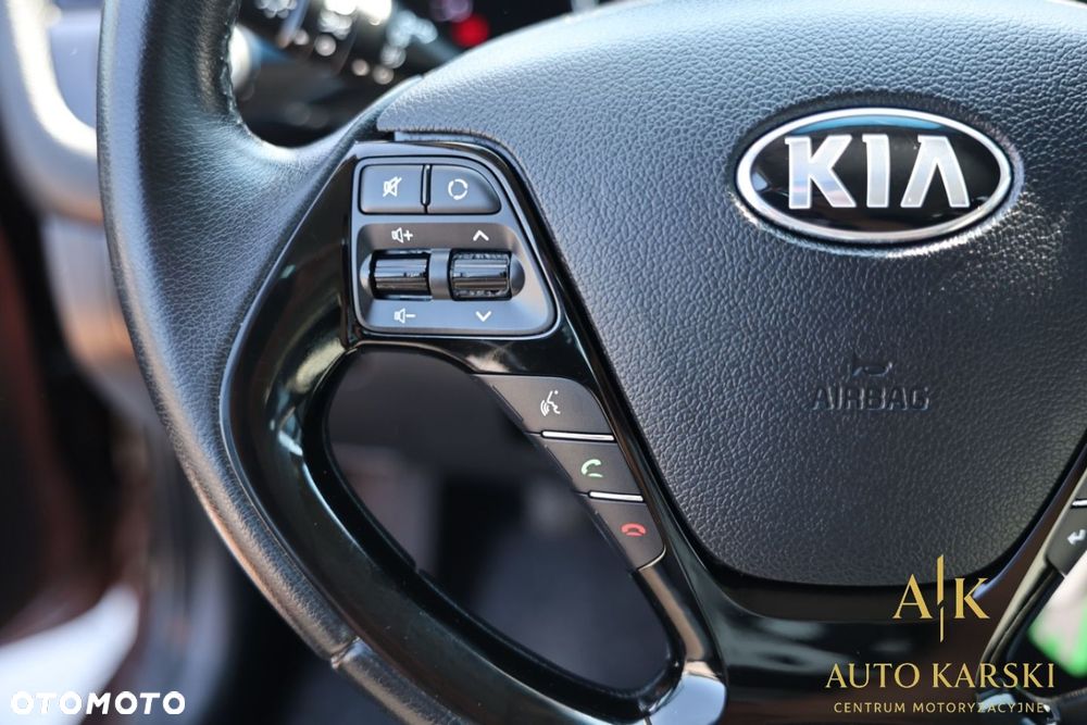 Kia Ceed - 22