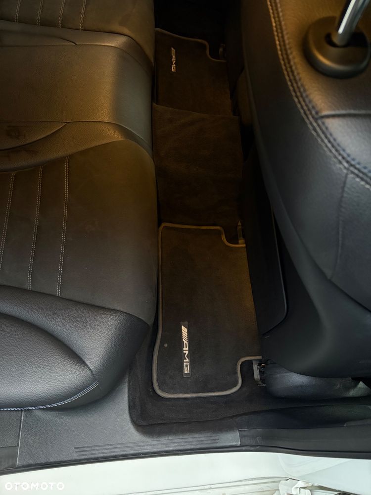 Mercedes-Benz Klasa C 300 de 9G-TRONIC - 39
