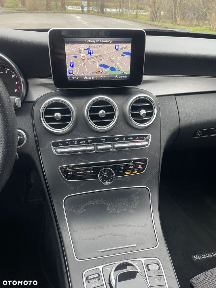 Mercedes-Benz Klasa C 300 9G-TRONIC Avantgarde - 21