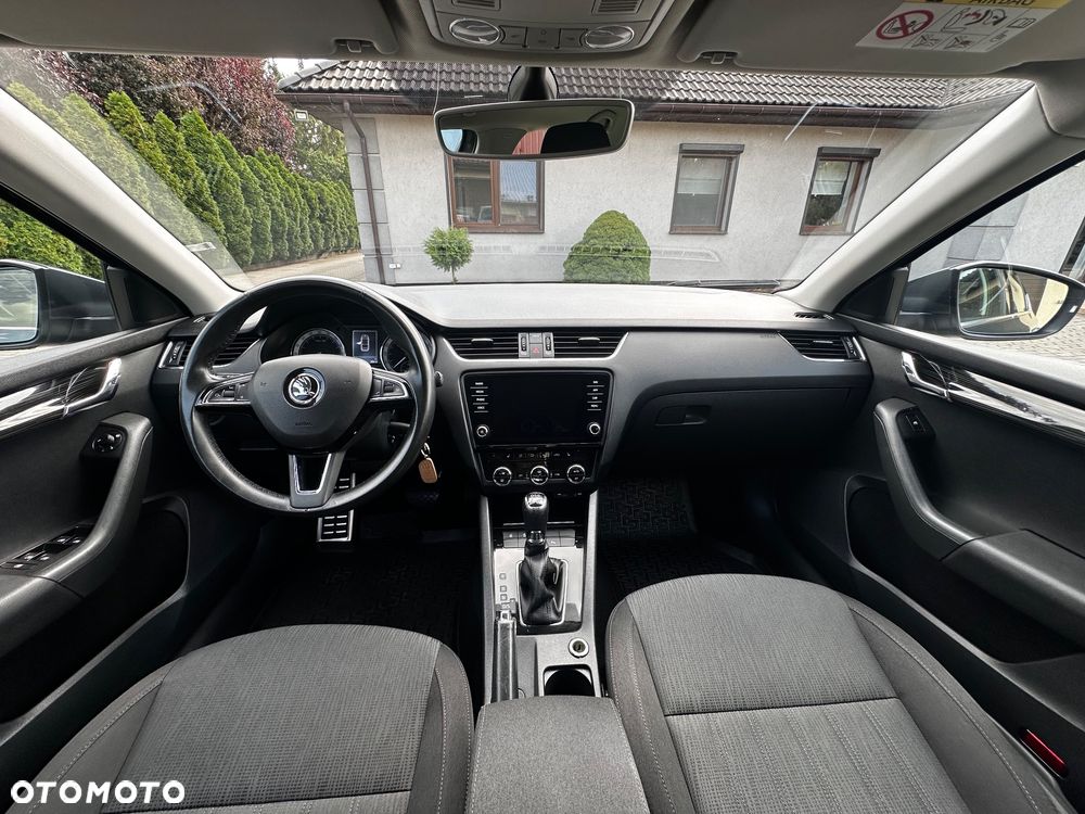 Skoda Octavia 2.0 TDI Style DSG - 9