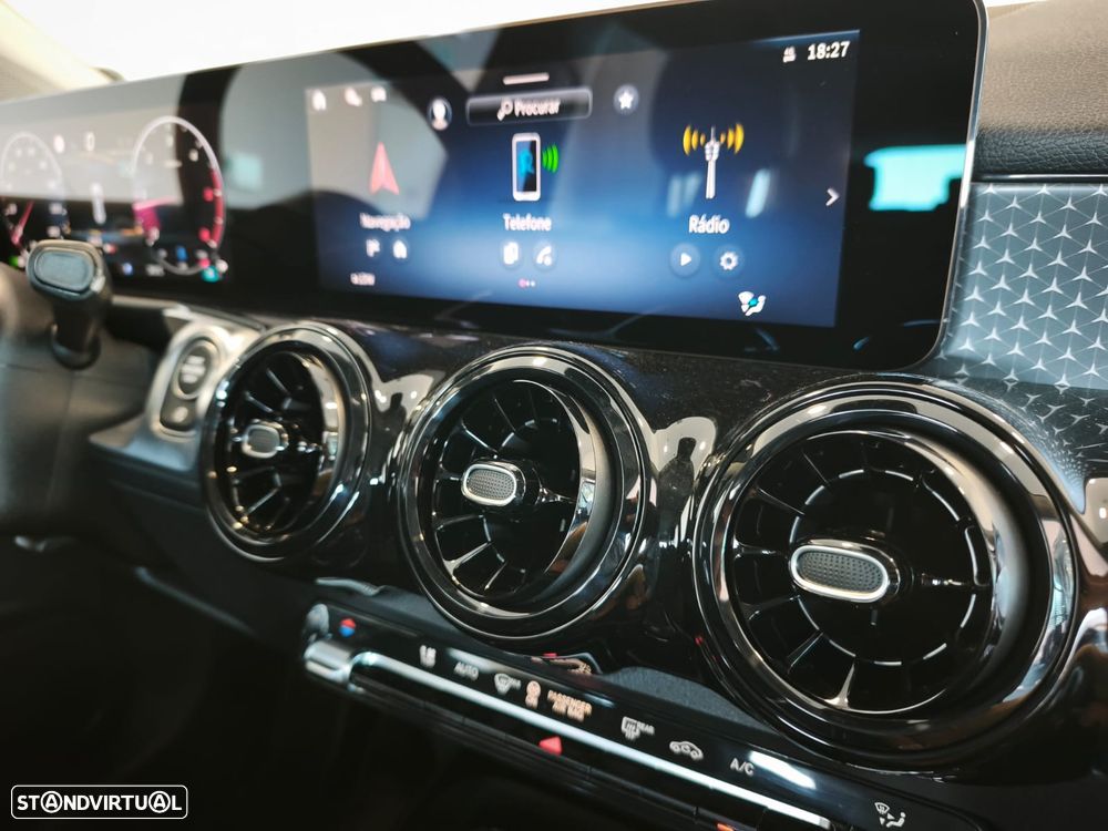 Mercedes-Benz GLB 180 d Progressive - 33