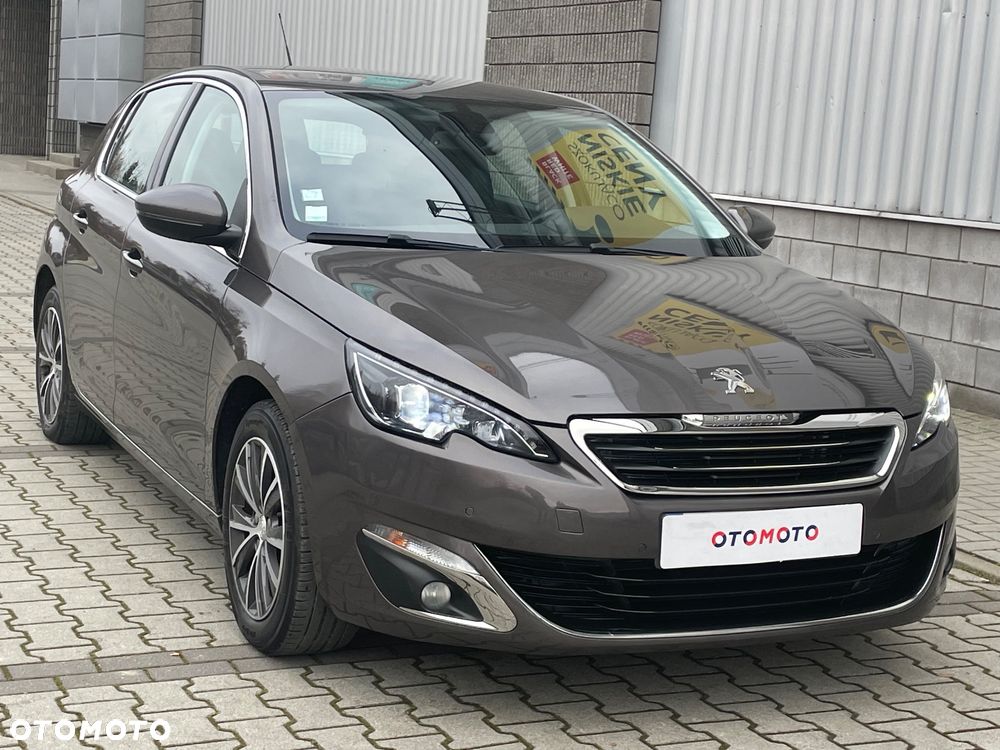 Peugeot 308 1.6 BlueHDi Allure S&S - 16