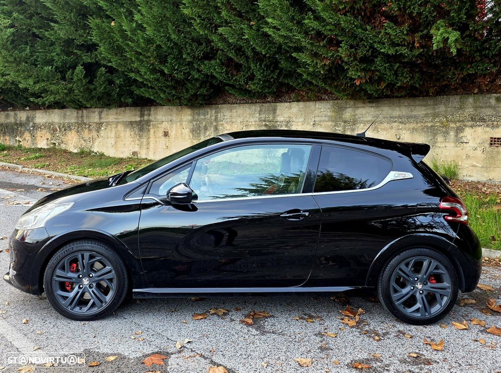 Peugeot 208 GTI 200 THP - 3