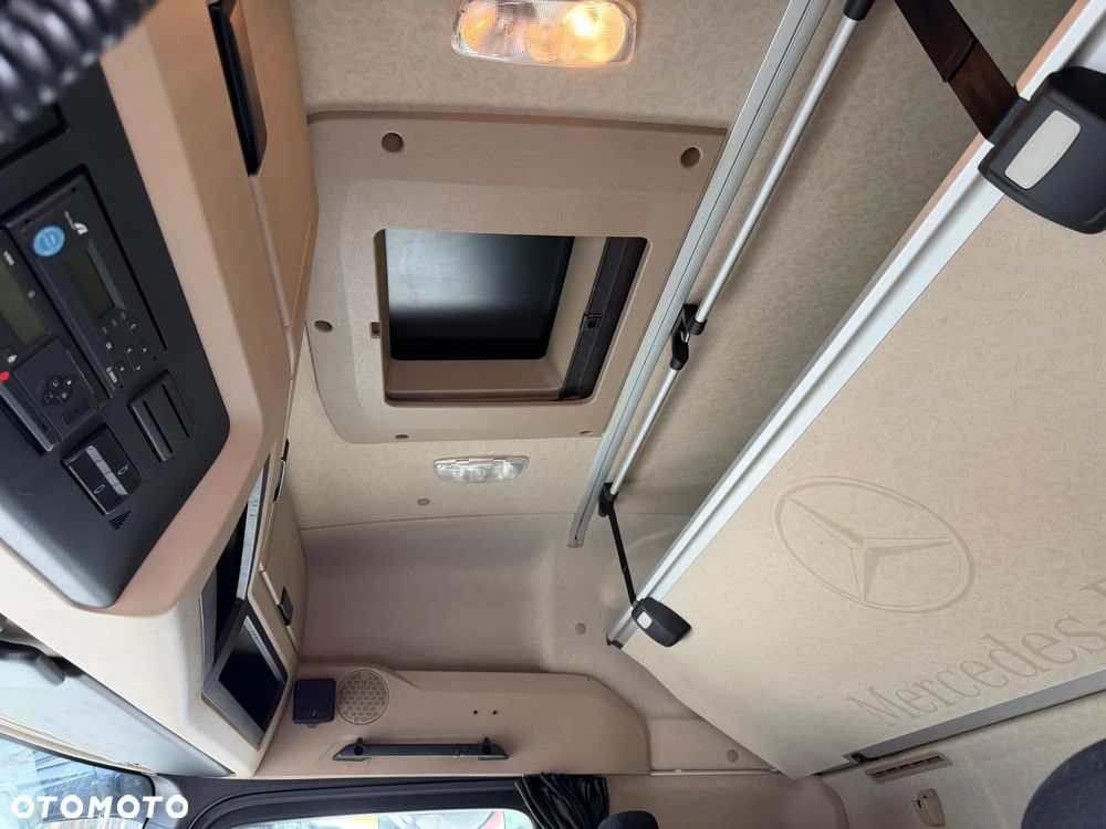 Mercedes-Benz ACTROS 1845 BIG SPACE / PTO / KLIMA POSTOJOWA / STANDARD / BLUETEC 6 / BEZ RETARDERA / BARDZO ŁADNY STAN 2018 ROK !! - 32