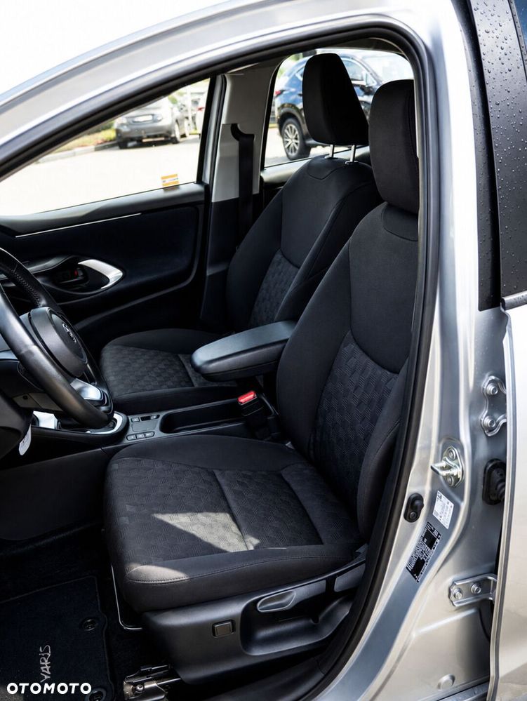 Toyota Yaris - 14