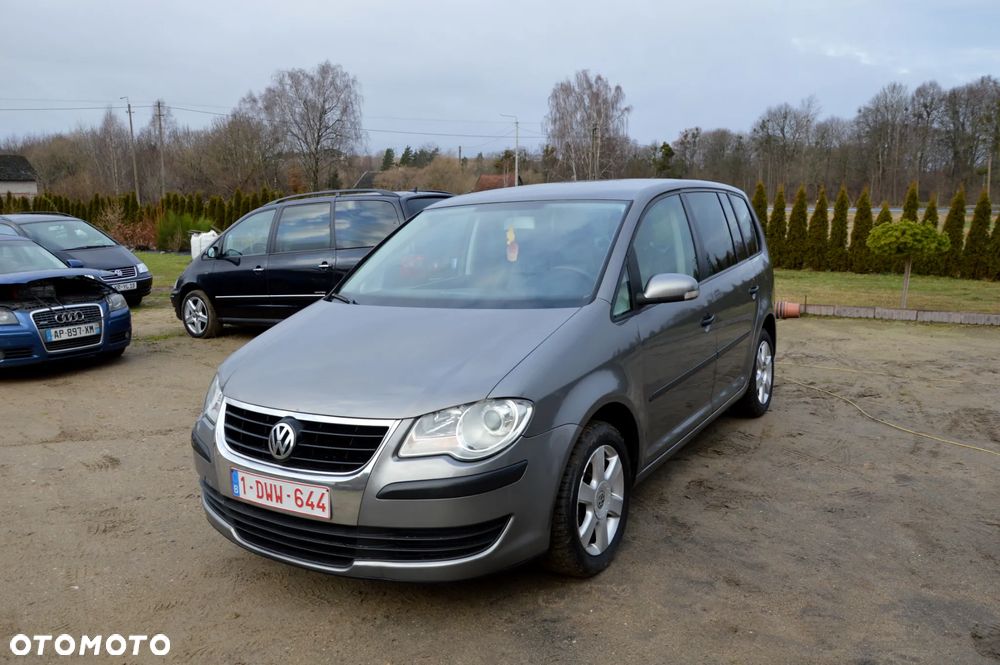 Volkswagen Touran 1.9 TDI Highline - 10